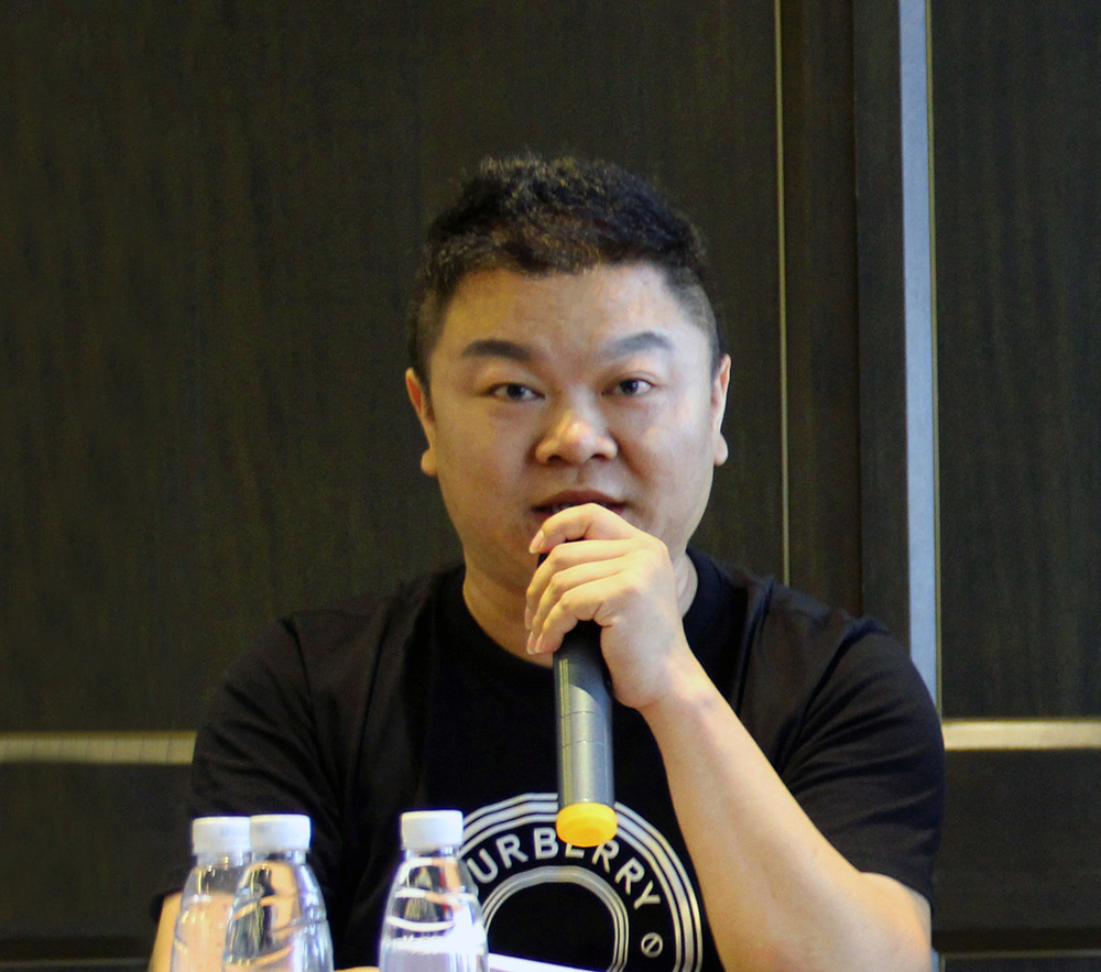 02.jpg